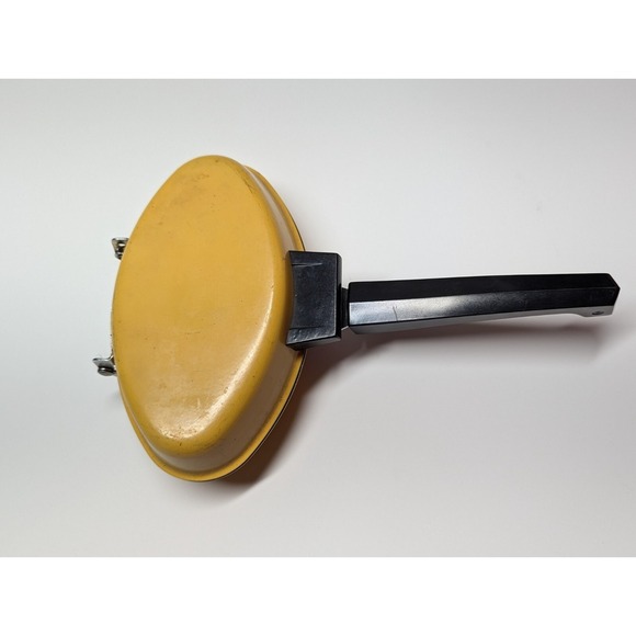 Other - Retro Vintage Kitchen Nonstick Folding Omelet Egg Cooking Pan Yellow